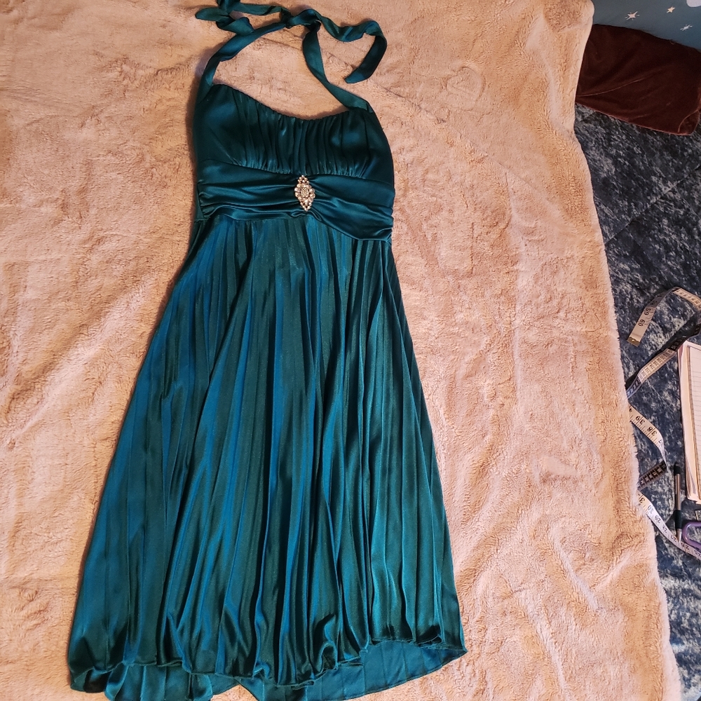 Gorgeous Emerald Green Formal Dress